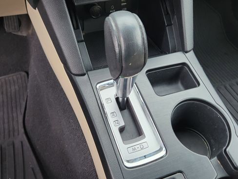 Used 2017 Subaru Outback 2.5i Limited image 22