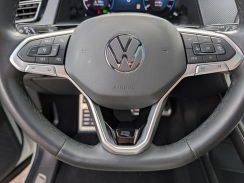 Certified 2024 Volkswagen Atlas Cross Sport SEL R-Line AWD/4WD image 26
