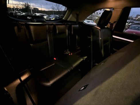 Used 2017 Toyota Highlander XLE image 27