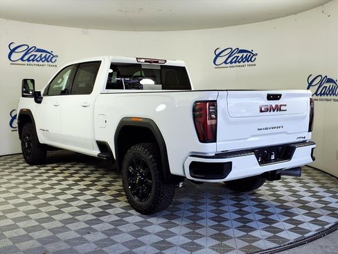 New 2026 GMC Sierra 2500 AT4 image 2