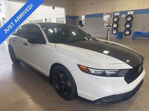 Used 2023 Honda Accord Sport image 2