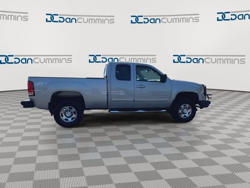 Used 2009 GMC Sierra 2500 SLT w/ SLT Convenience Package AWD/4WD image 9
