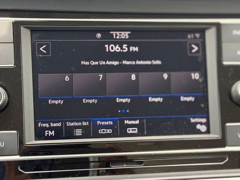 Used 2023 Volkswagen Jetta SE image 24