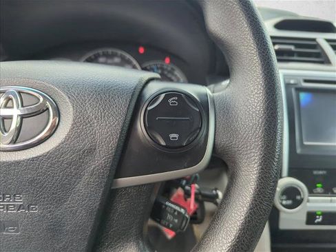 Used 2013 Toyota Camry LE FWD image 17