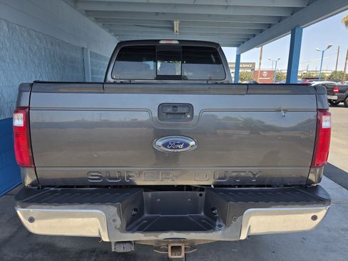Used 2016 Ford F250 Lariat w/ Lariat Ultimate Package AWD/4WD image 4