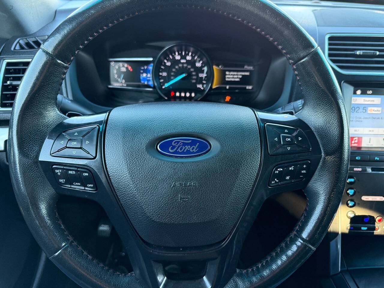 Used 2017 Ford Explorer Sport w/ Equipment Group 401A AWD/4WD image 34