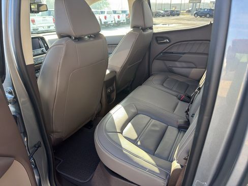 Certified 2022 GMC Canyon Denali image 10