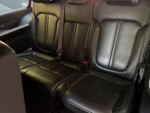 Used 2024 Jeep Wagoneer L Series III w/ Flexible Seating Group AWD/4WD image 28