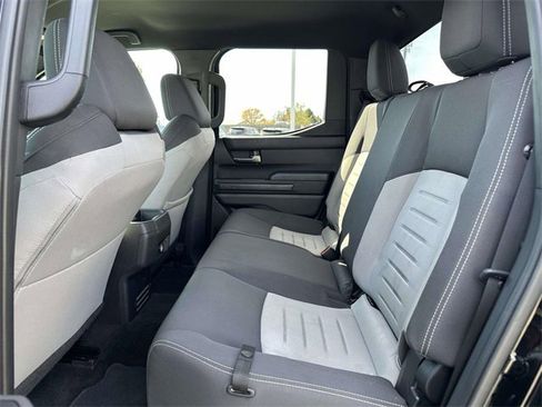 Used 2024 Toyota Tacoma TRD Off-Road image 13