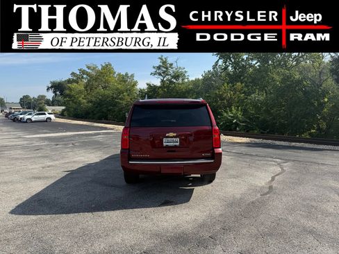 Used 2018 Chevrolet Suburban Premier AWD/4WD image 7
