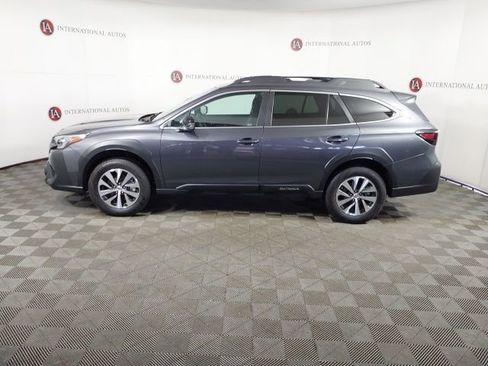 Certified 2025 Subaru Outback Premium image 8