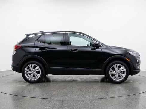 Used 2025 Buick Encore GX Preferred FWD image 11