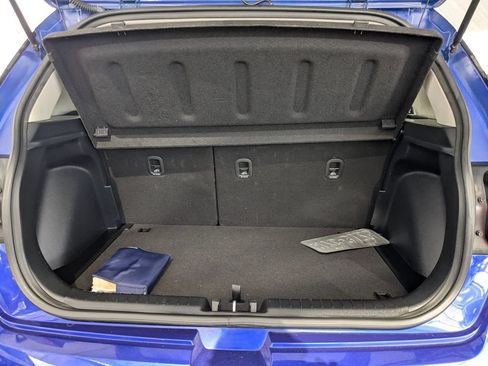 Used 2025 Hyundai Venue SEL FWD image 25