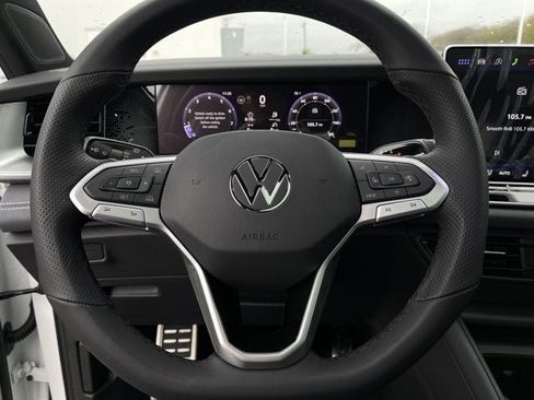 New 2026 Volkswagen Tiguan SE R-Line image 16