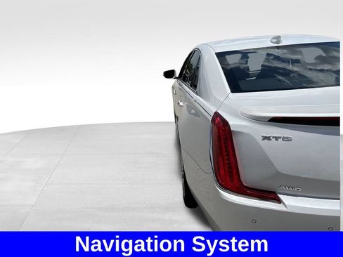 Used 2019 Cadillac XTS Luxury w/ Driver Awareness Package AWD/4WD image 4