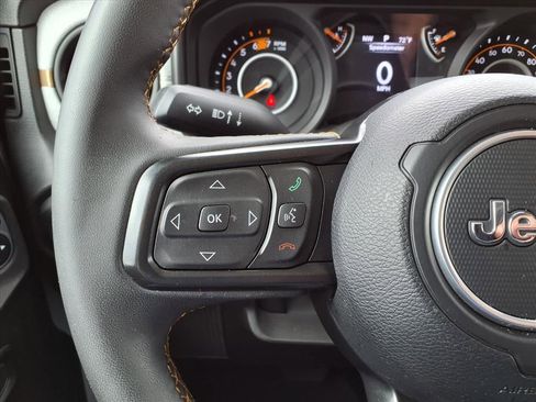 Used 2024 Jeep Wrangler Sport S image 21