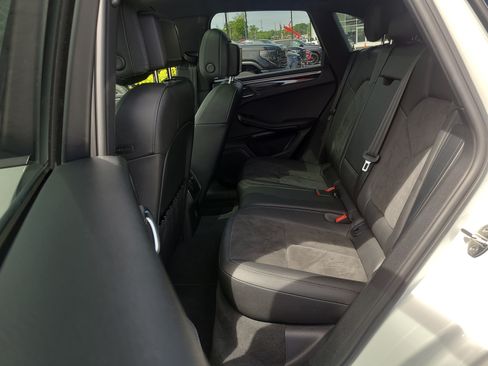 Used 2021 Porsche Macan AWD/4WD image 29
