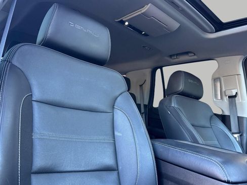 Used 2019 GMC Yukon Denali w/ Open Road Package AWD/4WD image 17
