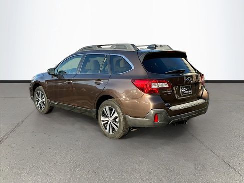 Used 2019 Subaru Outback 2.5i Limited w/ Popular Package #2 image 5
