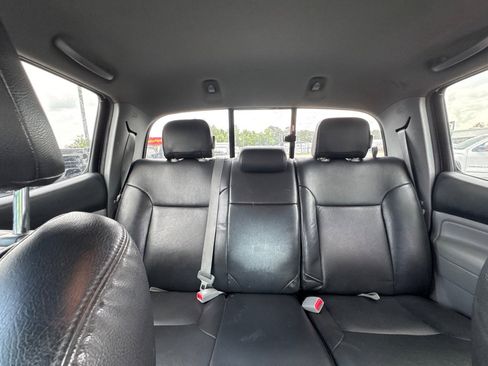 Used 2014 Toyota Tacoma 4x4 Double Cab w/ TRD Sport Package image 15