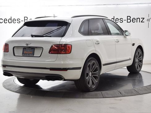 Used 2020 Bentley Bentayga Design Series AWD/4WD image 6