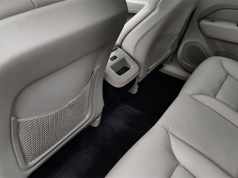 Certified 2023 Volvo XC60 B5 Core w/ Climate Package image 25