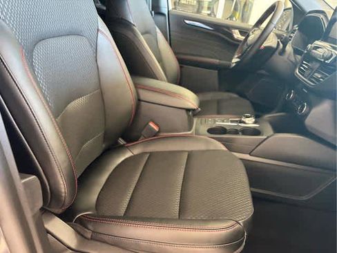 New 2025 Ford Escape ST-Line w/ Cold Weather Package image 37
