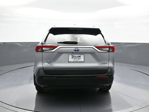 Certified 2022 Toyota RAV4 LE AWD/4WD image 7