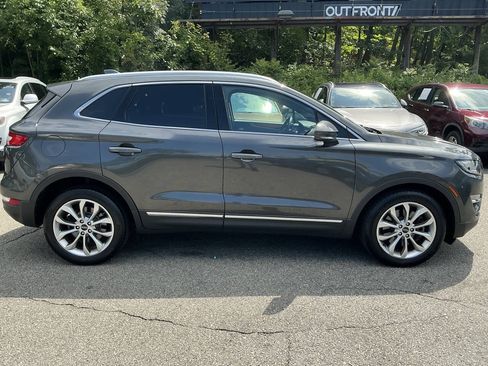 Used 2019 Lincoln MKC Select w/ Select Plus Package AWD/4WD image 4