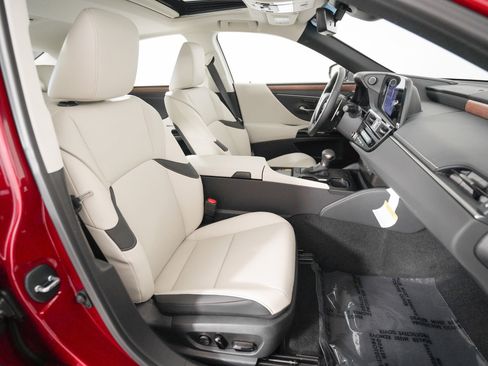 New 2025 Lexus ES 350 w/ Premium Package image 17