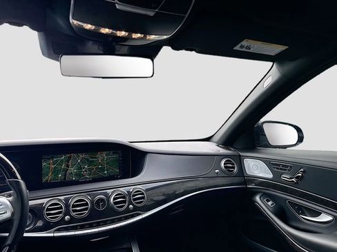 Used 2018 Mercedes-Benz S 560 4MATIC Sedan image 24
