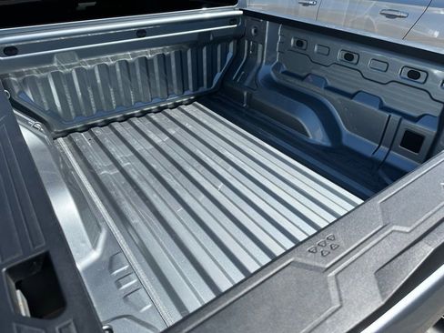 Used 2024 Chevrolet Colorado W/T image 7