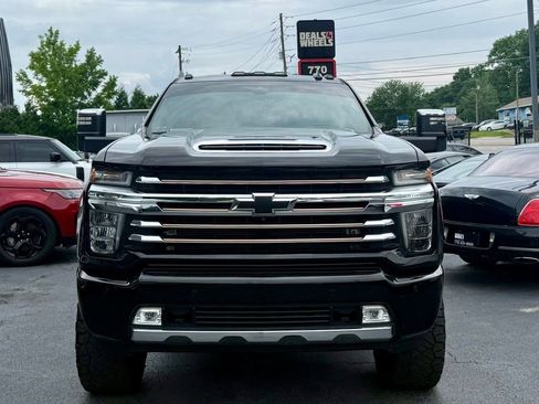 Used 2020 Chevrolet Silverado 2500 High Country w/ Z71 Off-Road Package AWD/4WD image 2