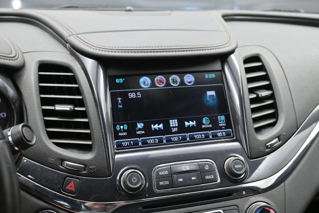 Used 2019 Chevrolet Impala Premier FWD image 14