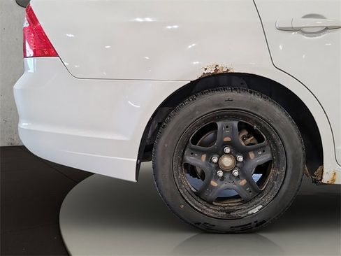 Used 2011 Ford Fusion SE w/ 202A Rapid Spec Order Code image 25