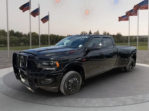 Used 2022 RAM 3500 Limited AWD/4WD image 3