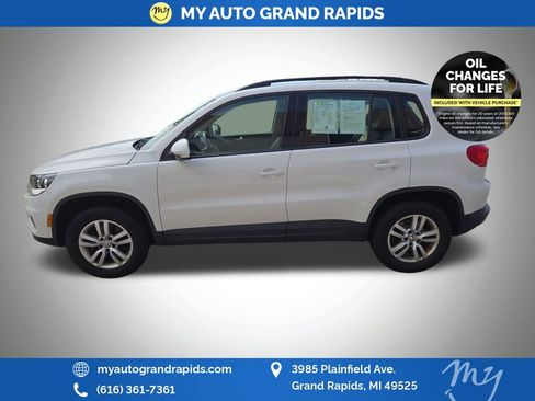 Used 2017 Volkswagen Tiguan S FWD image 4