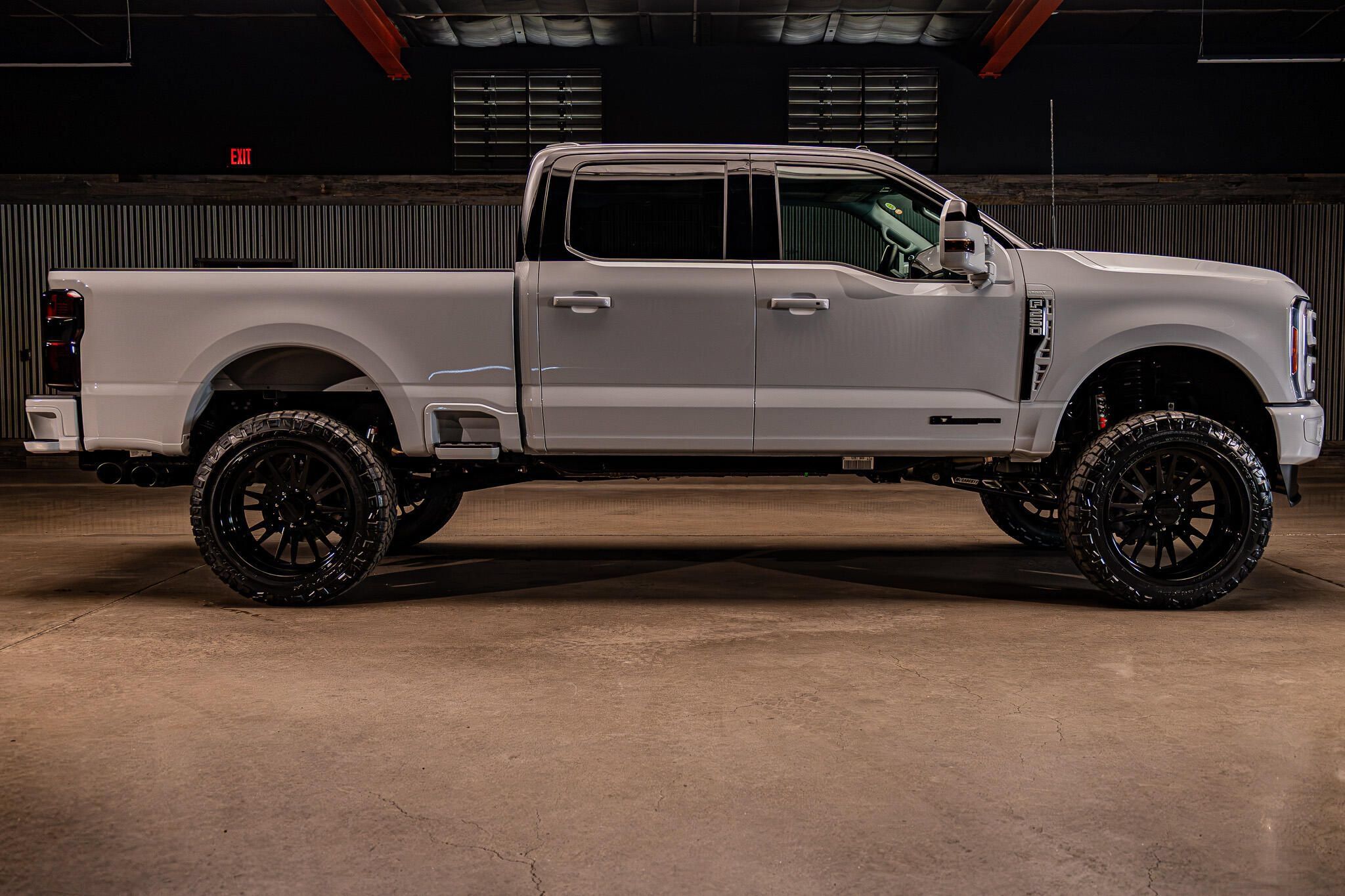 Used 2026 Ford F250 Lariat AWD/4WD image 11
