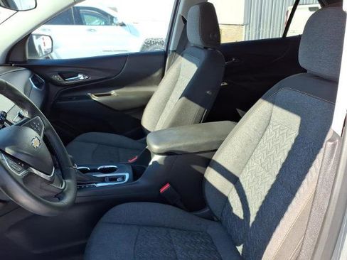 Used 2023 Chevrolet Equinox LT image 11