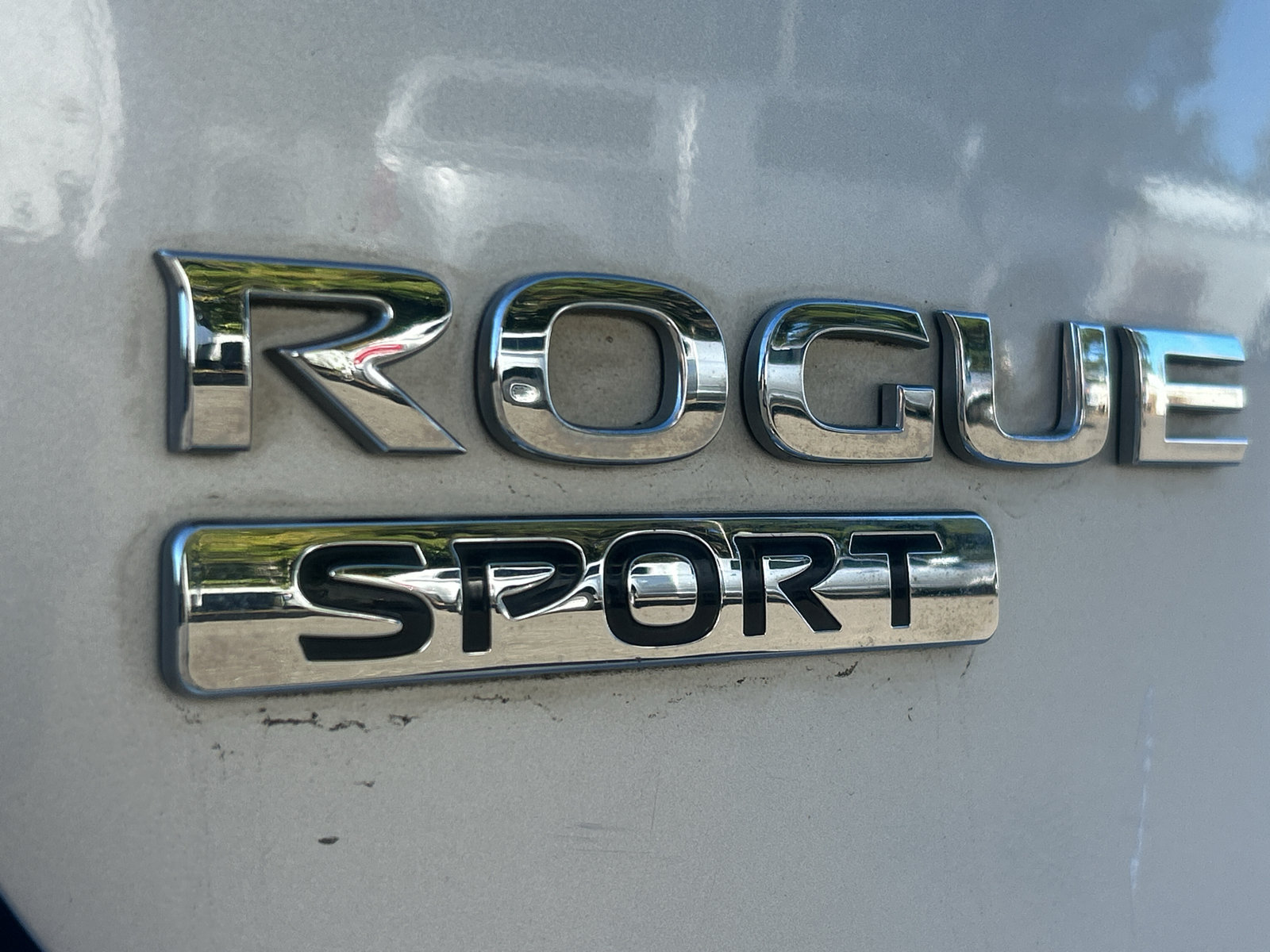 Used 2019 Nissan Rogue Sport S FWD image 9