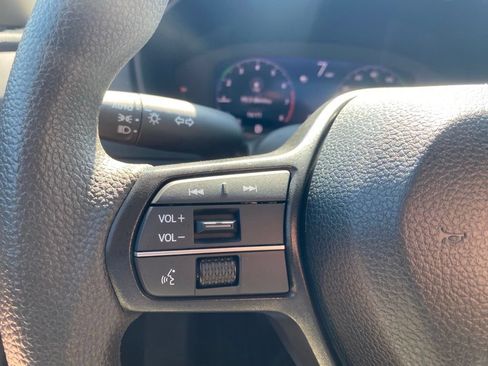 Used 2025 Honda Accord SE image 25