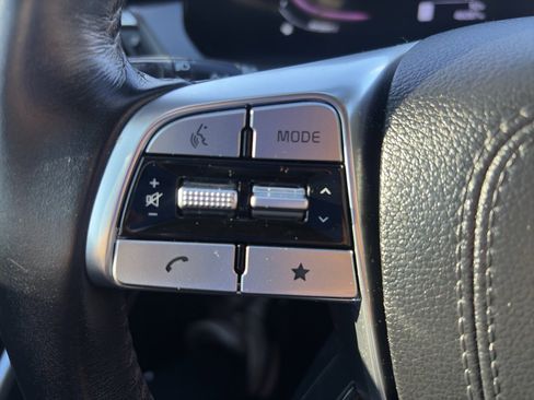 Used 2023 Kia Telluride LX image 20