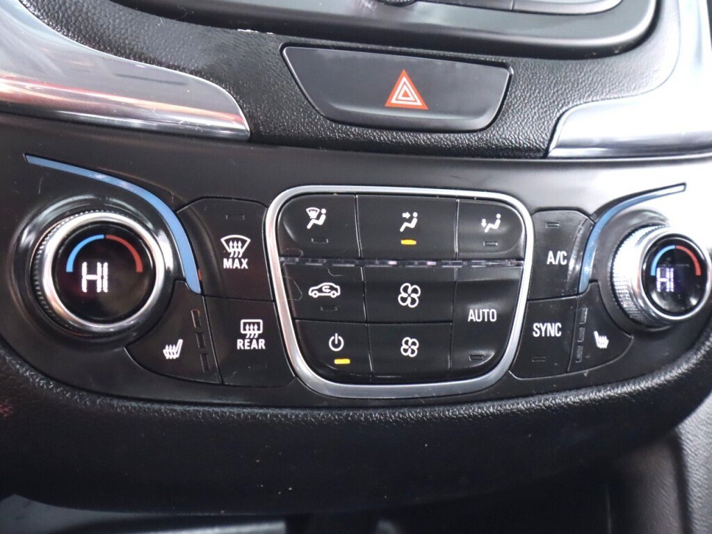 Used 2020 Chevrolet Equinox Premier w/ LPO, Floor Liner Package AWD/4WD image 23