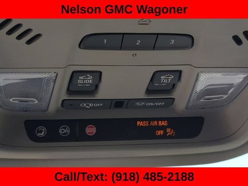 Used 2021 Buick Enclave Premium w/ Sun and Sites Package FWD image 33
