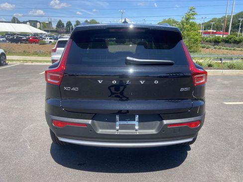New 2025 Volvo XC40 B5 Ultra w/ Climate Package image 8