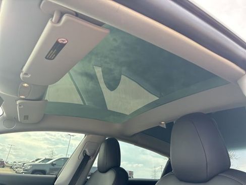 Used 2021 Tesla Model 3 Long Range image 25