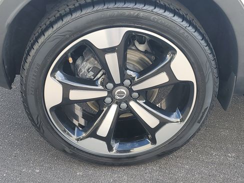 Used 2019 Volvo XC40 T5 Inscription image 7