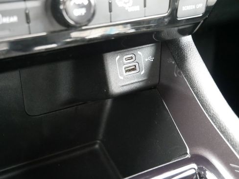 Used 2025 Jeep Compass Latitude AWD/4WD image 27