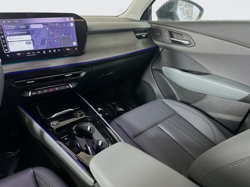 New 2026 Audi Q3 quattro 2.0T AWD/4WD image 24