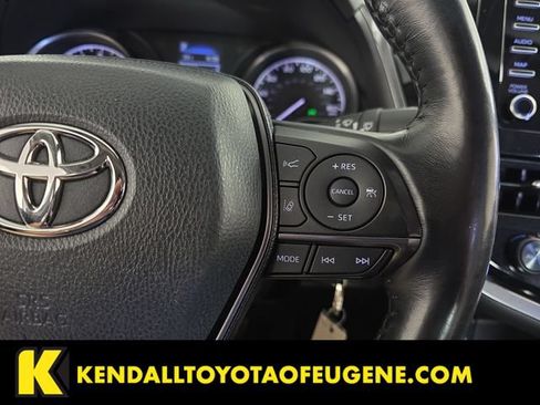 Used 2022 Toyota Camry SE FWD image 14